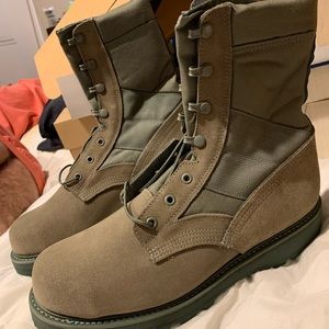 Thorogood Footwear steel toe Mens 10.5 sage